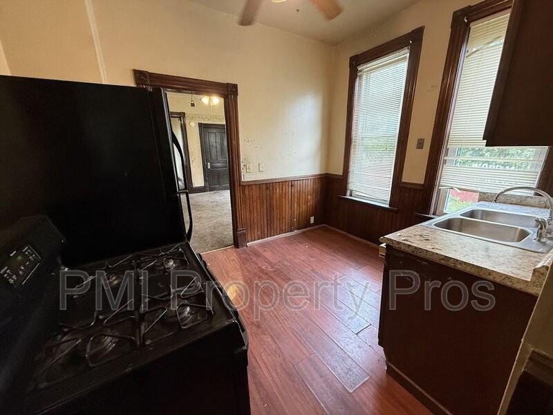 2441 N Dr William Finlayson St - Photo 4 of 8