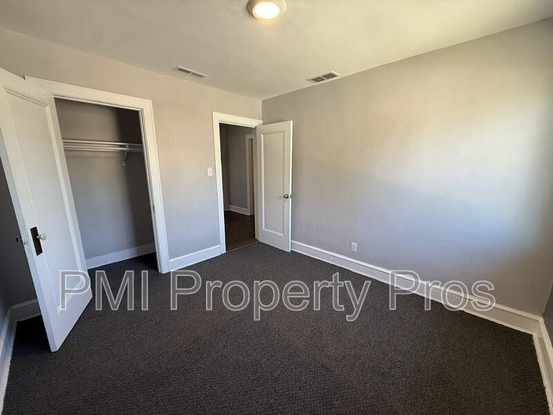 4043 N 24th Pl - Photo 3 of 19