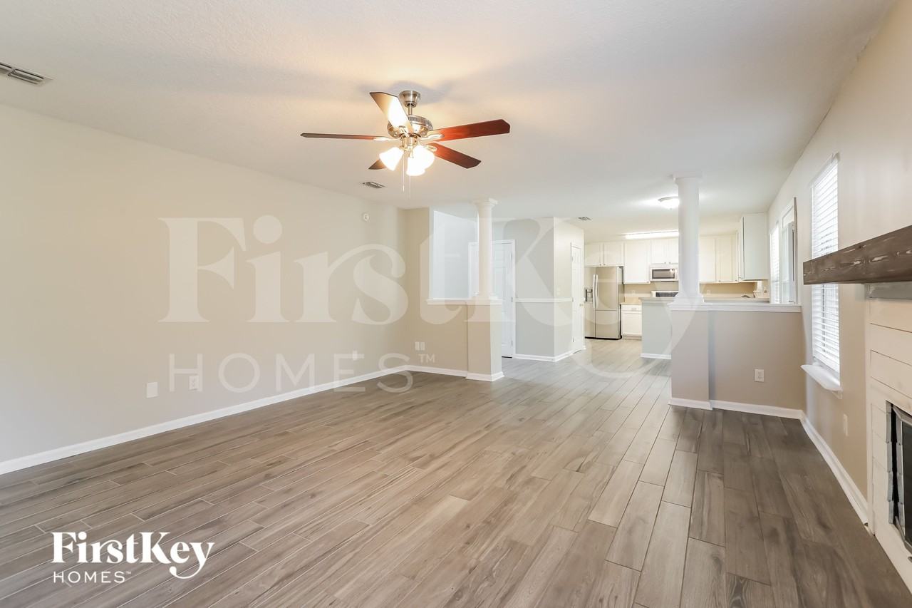 2954 Ravine Hill Dr - Photo 4 of 16