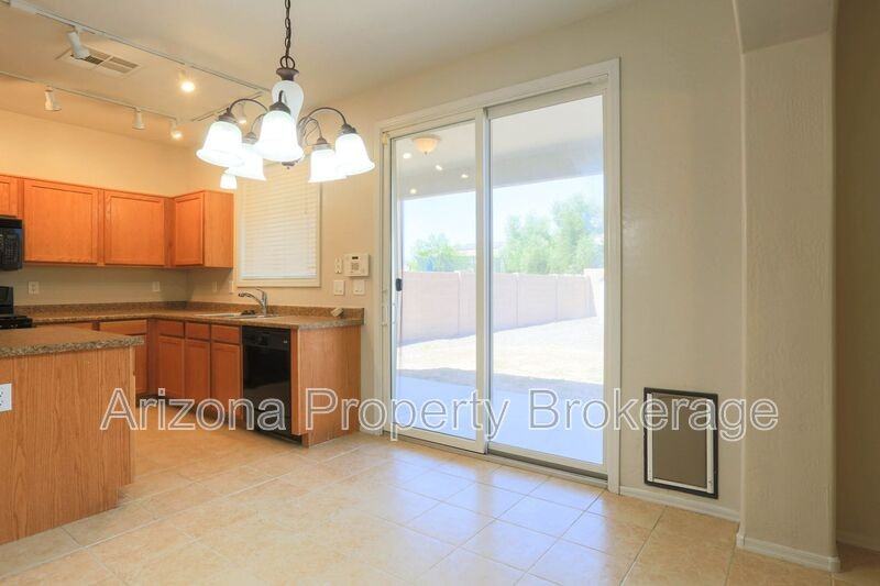 16862 N 182nd Ln - Photo 7 of 26