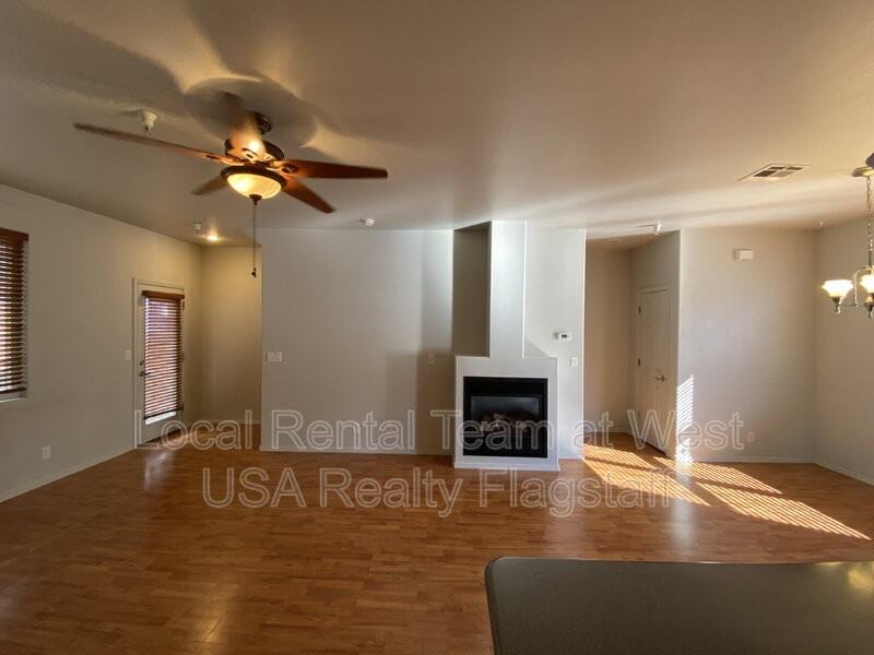 2382 W Cripple Creek Dr - Photo 2 of 15