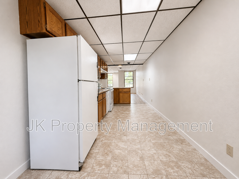 1200 1st Ave N #03 - Photo 4 of 10