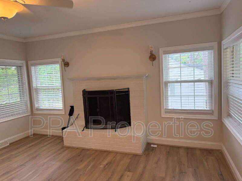2404 Francis St #2404 - Photo 4 of 25