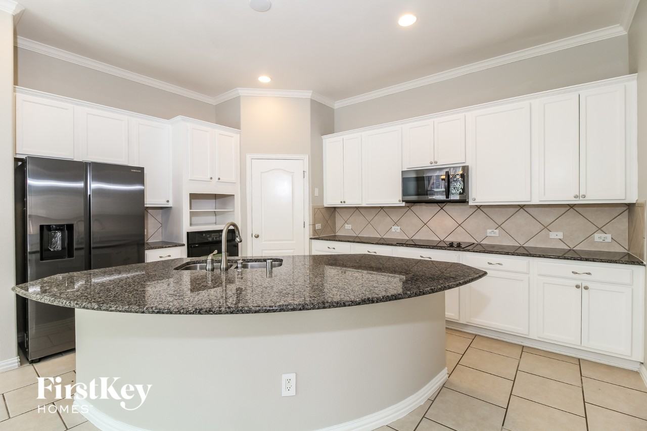 15024 Spruce St - Photo 7 of 15