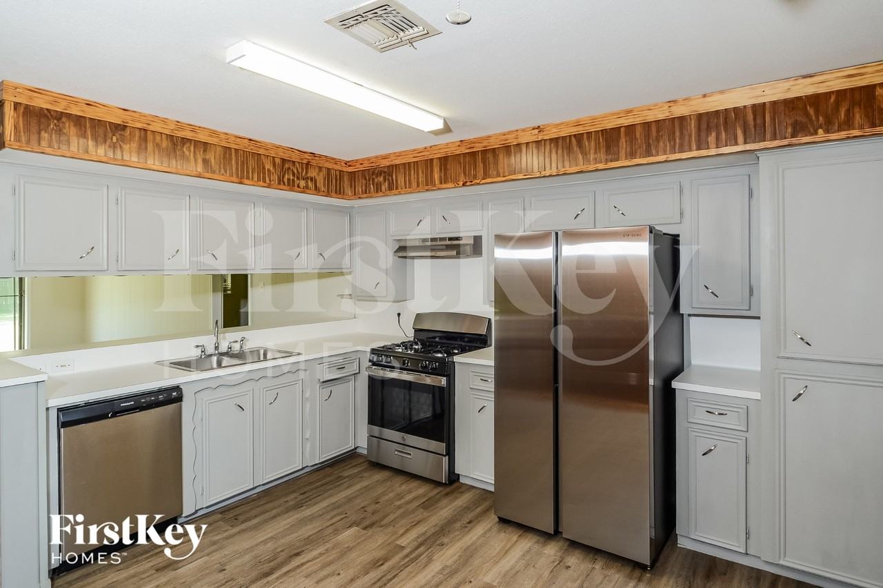 3207 Haydee Rd - Photo 6 of 15