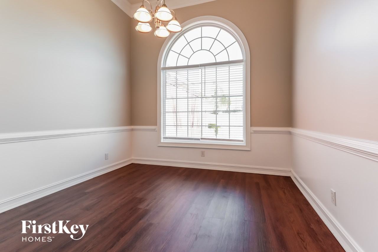 715 Roland Manor Dr - Photo 4 of 15