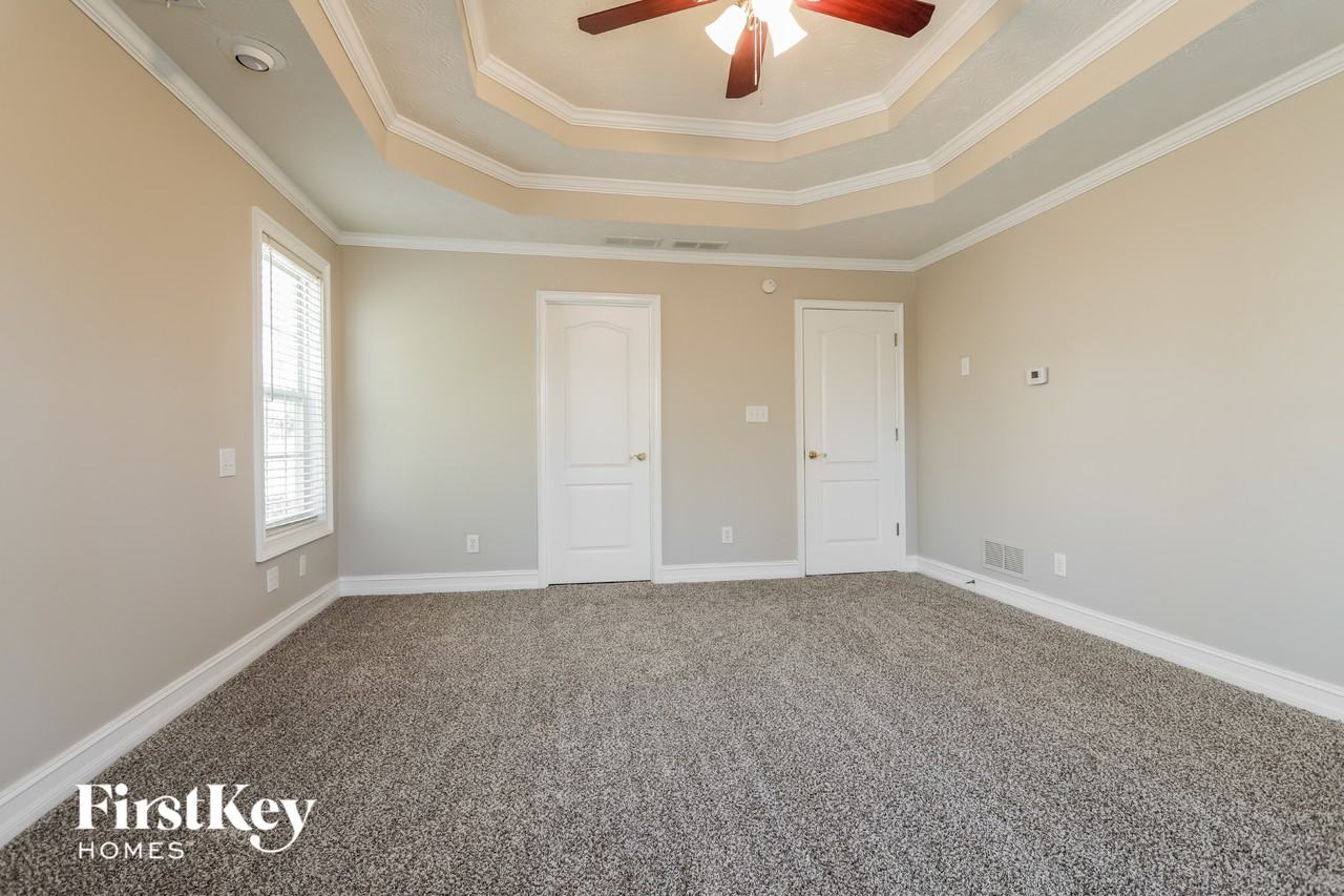 715 Roland Manor Dr - Photo 7 of 15