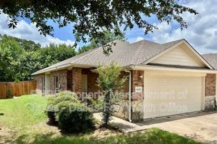 1421 Piedmont Dr - Photo 1 of 1