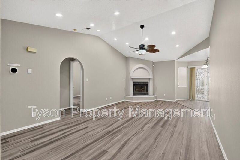 1409 Stoneway Dr Nw - Photo 6 of 35