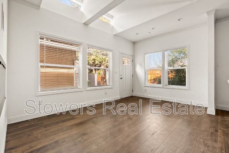 144 Larkwood Cir - Photo 4 of 19