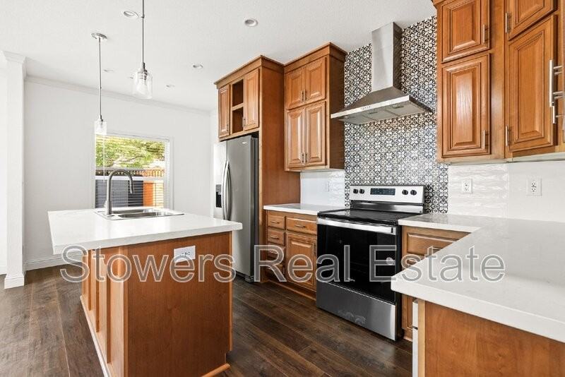 144 Larkwood Cir - Photo 6 of 19