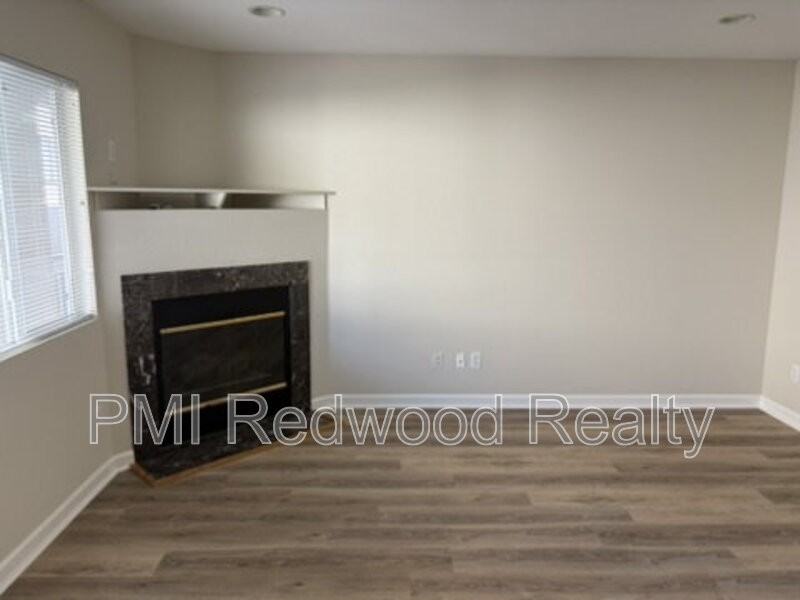 744 Walnut St #6 - Photo 7 of 23