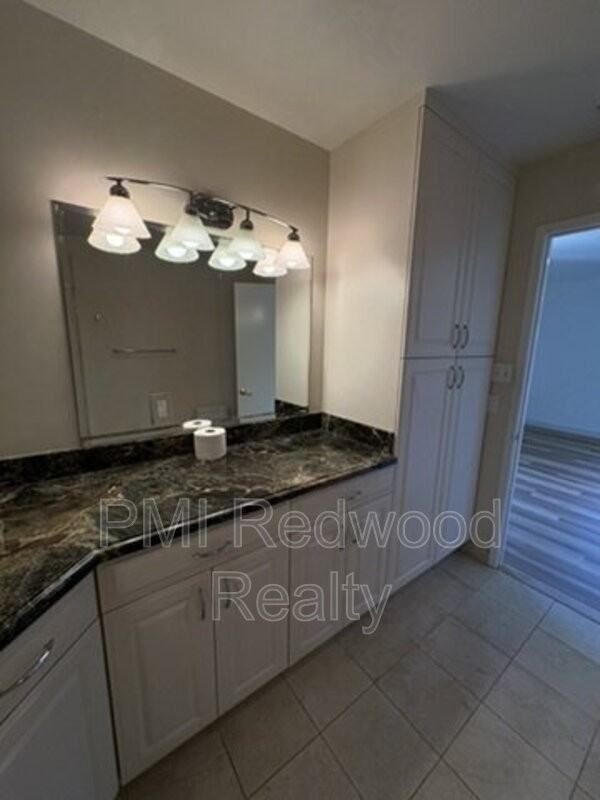 855 15th Ave - Photo 3 of 50