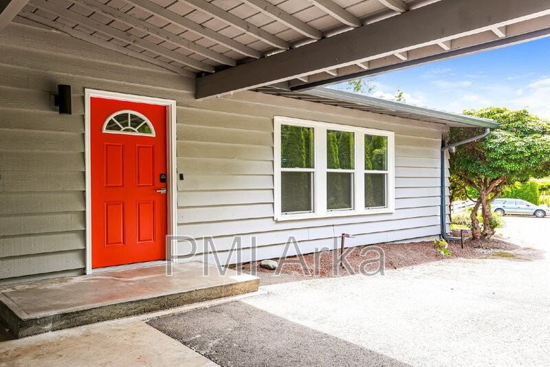 33 243rd Pl Se - Photo 2 of 17