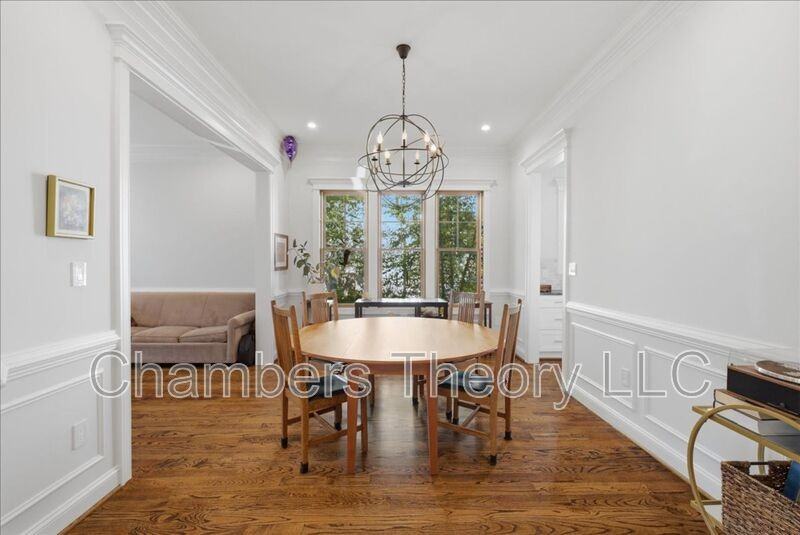 7010 Girard St - Photo 4 of 50
