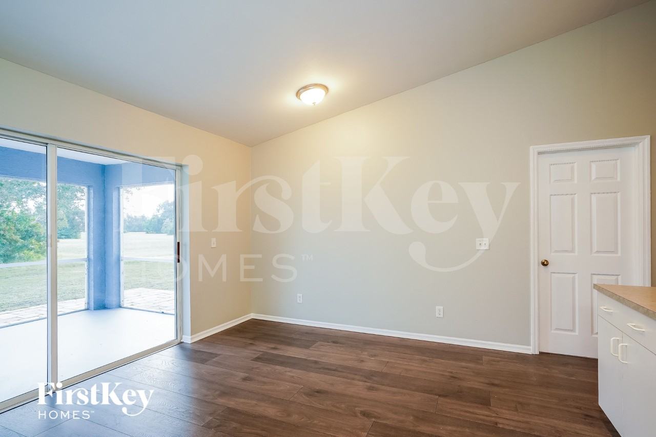 1633 Nw 5th Ave - Photo 4 of 15