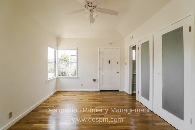 4619 1/2 Eagle Rock Blvd - Photo 2 of 22