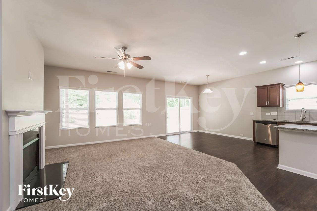 12810 Swann Branch Dr - Photo 2 of 16