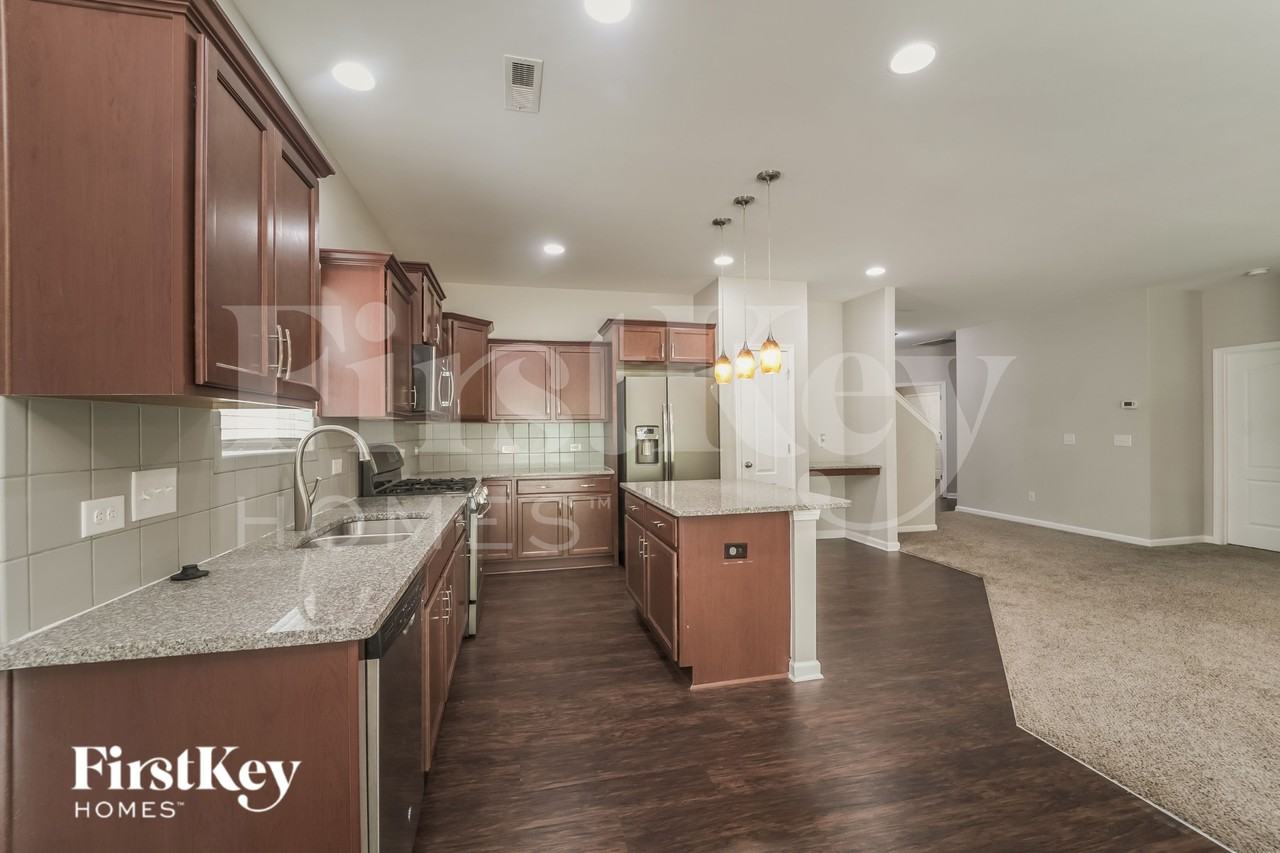 12810 Swann Branch Dr - Photo 4 of 16