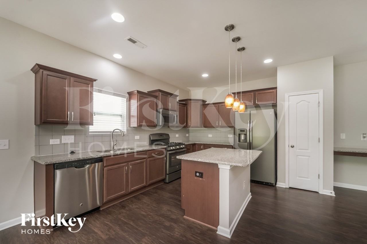 12810 Swann Branch Dr - Photo 5 of 16