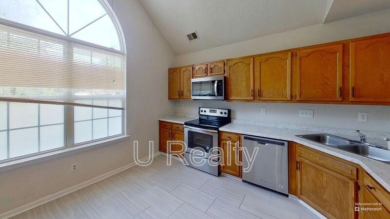 8327 Southgate Commons Dr - Photo 7 of 13