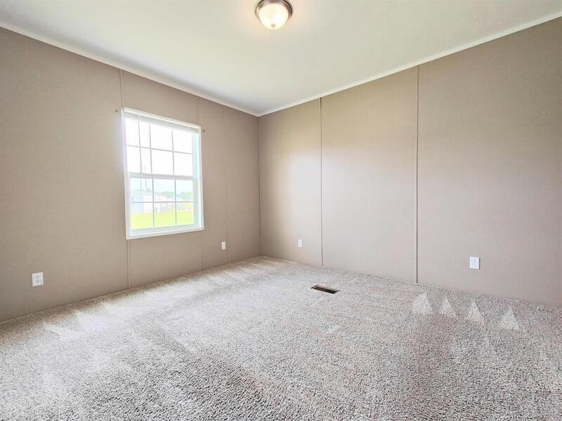 321 Dawn Ln - Photo 4 of 11