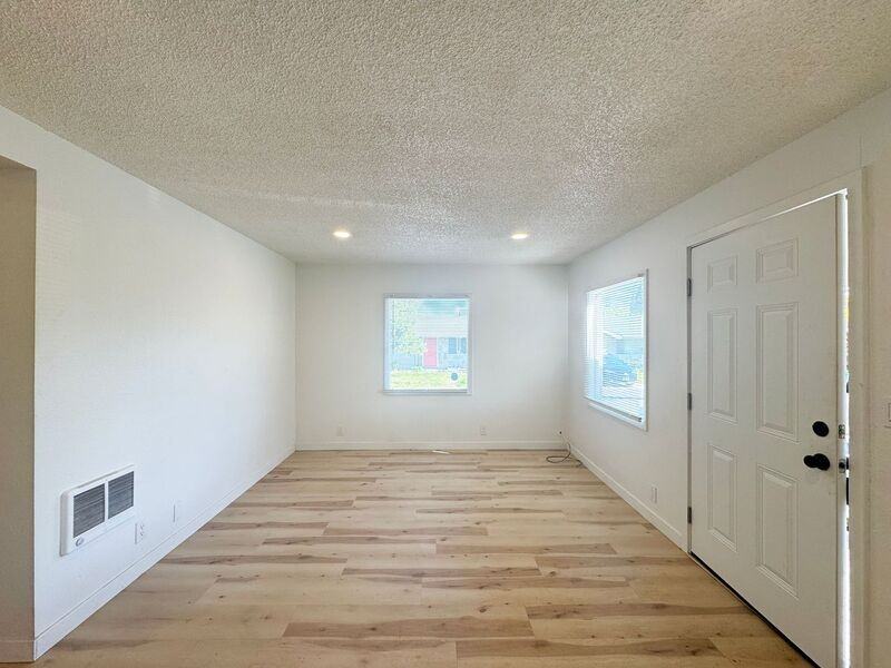 2210 W 19th Ave - Photo 6 of 22