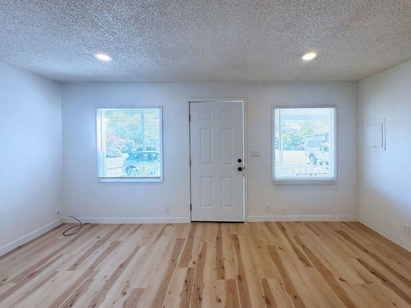 2210 W 19th Ave - Photo 7 of 22