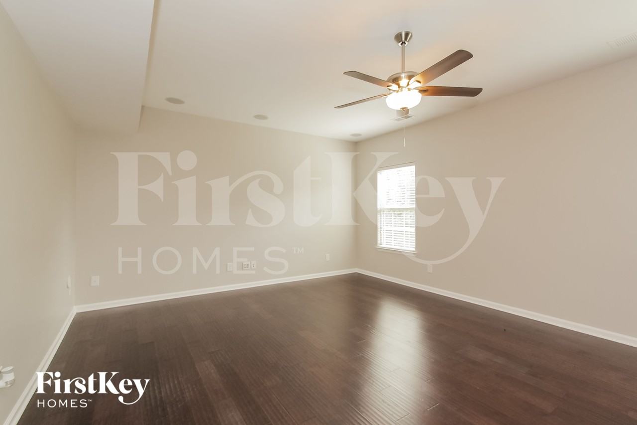 124 Alborn Dr - Photo 4 of 16