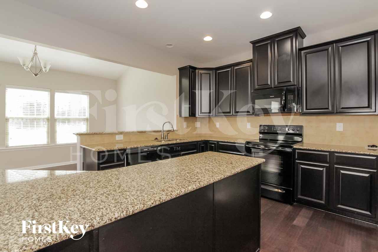 124 Alborn Dr - Photo 7 of 16