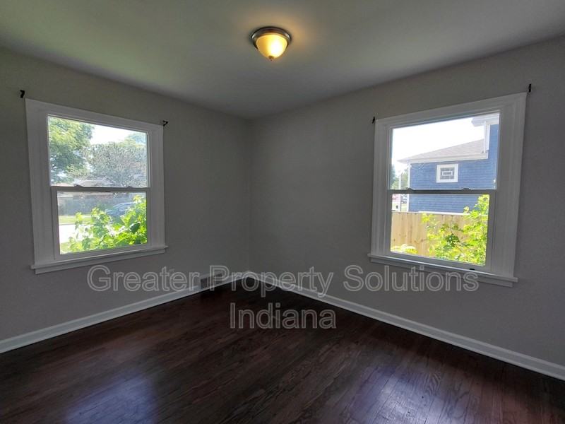 6304 Madison Ave - Photo 5 of 16