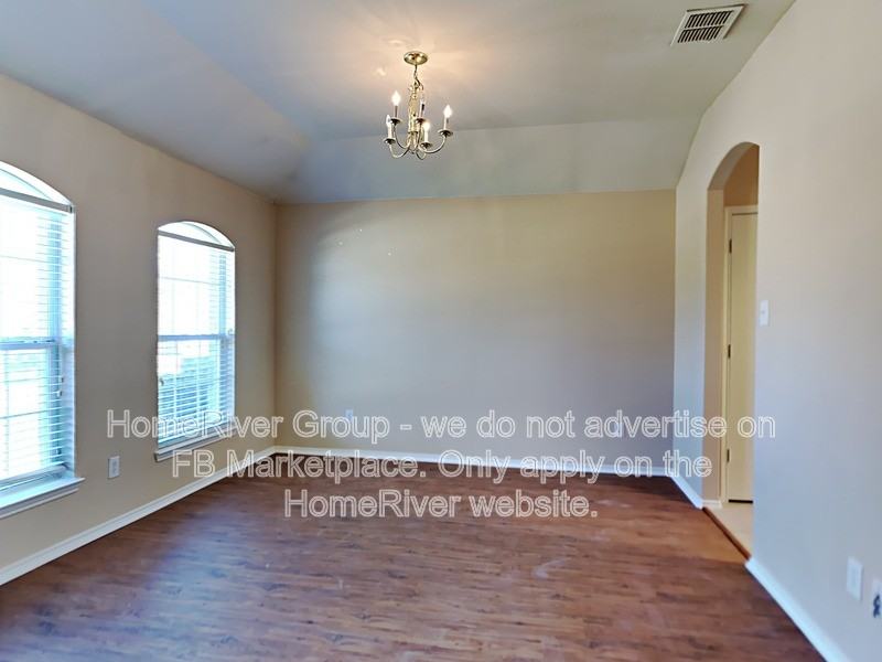 1046 Warbler - Photo 6 of 25