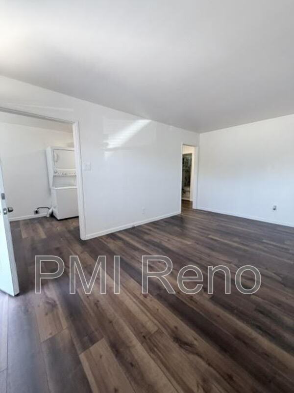 364 Gould St - Photo 5 of 17