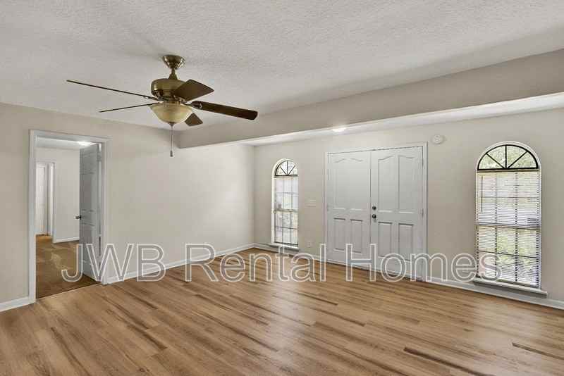 2150 Prospect St - Photo 7 of 22