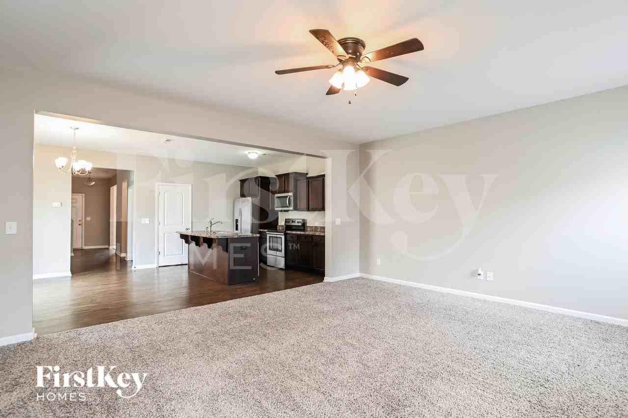 12558 Garron Rd - Photo 3 of 16