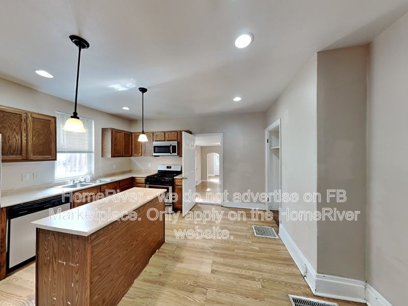 4520 Minerva St - Photo 6 of 30