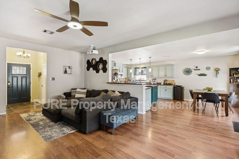 2412 Chestnut Path - Photo 6 of 31