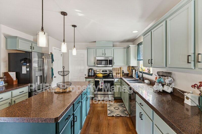 2412 Chestnut Path - Photo 7 of 31