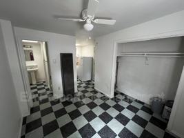 featured image of 123 Walter St Ne #4