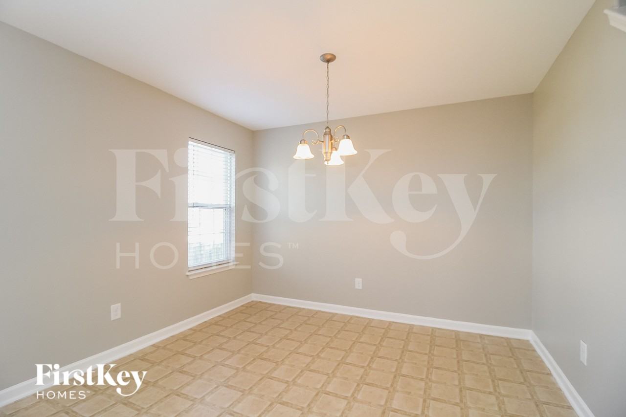 667 Field Crossing Ct - Photo 6 of 16