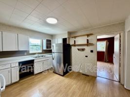 featured image of 400 Dougall Rd N