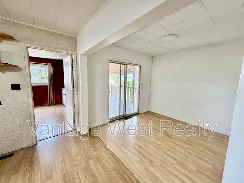 400 Dougall Rd N - Photo 6 of 22