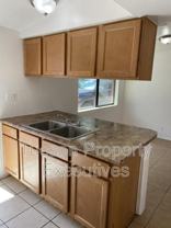 1646 N Beverly Ave - Photo 1 of 1