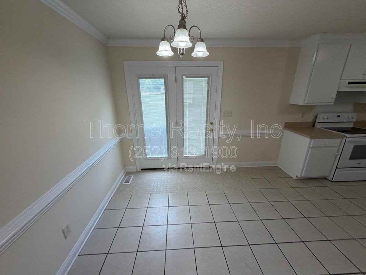 2523 S Halifax Rd - Photo 3 of 10