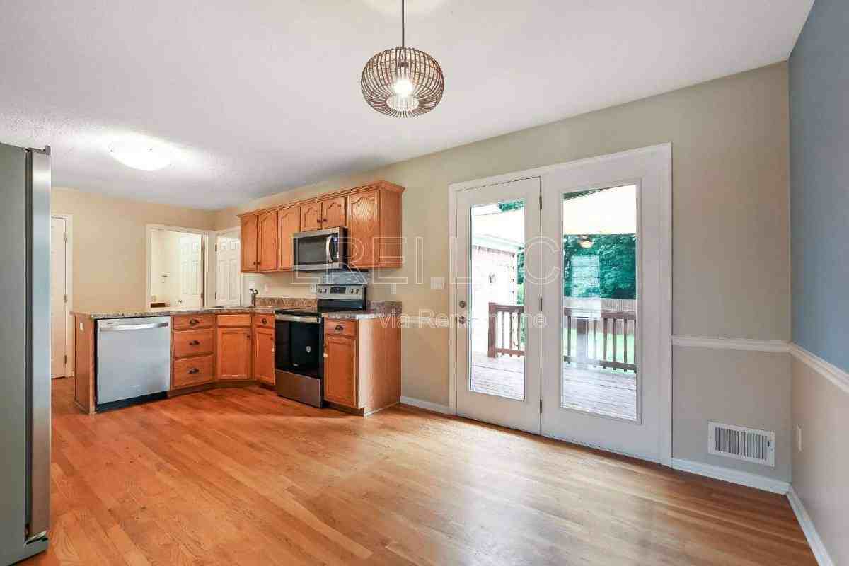 6202 Aroxie Ct - Photo 3 of 10