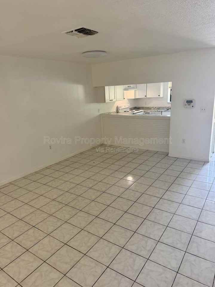1549 Tangelo Cir - Photo 2 of 9