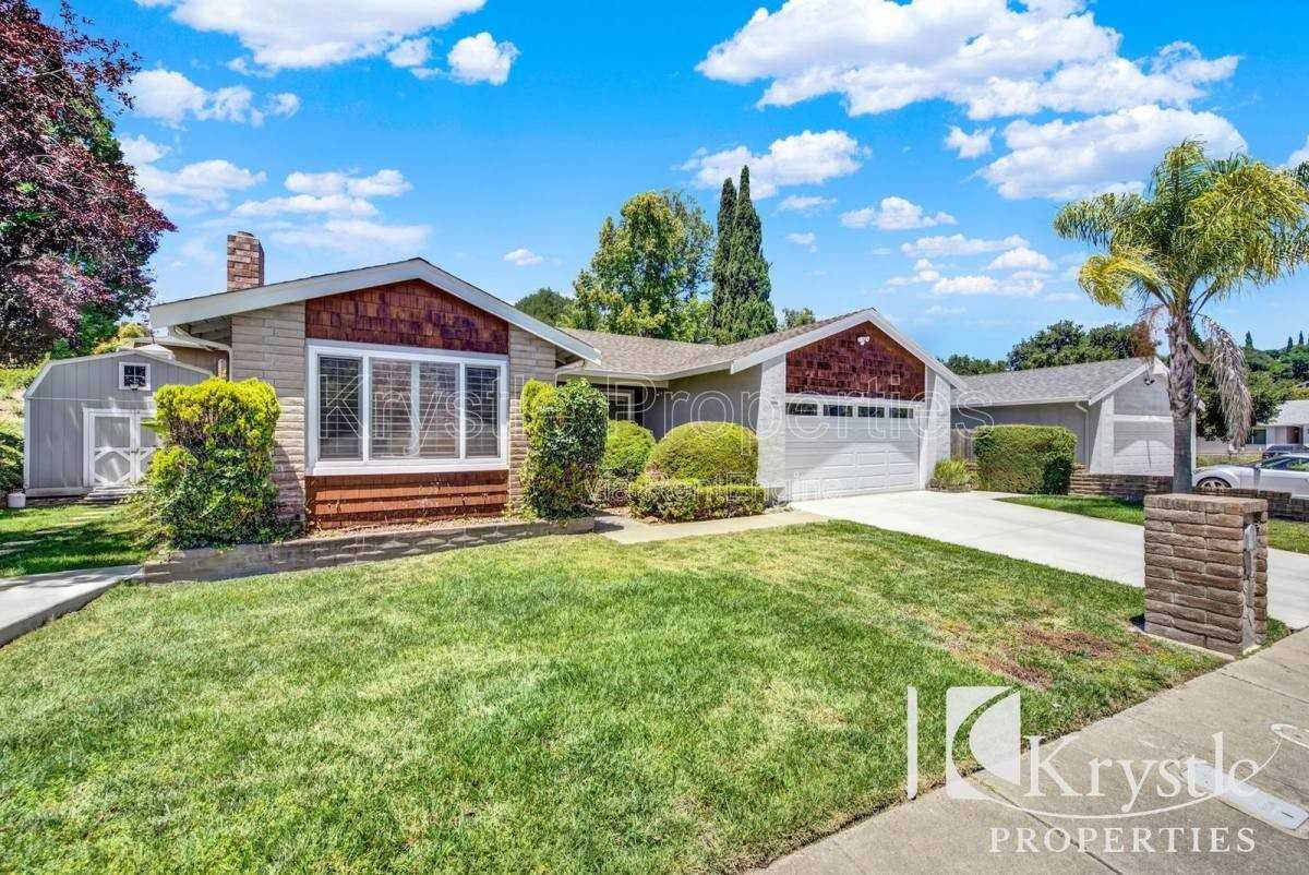 115 Daffodil Cir - Photo 2 of 10