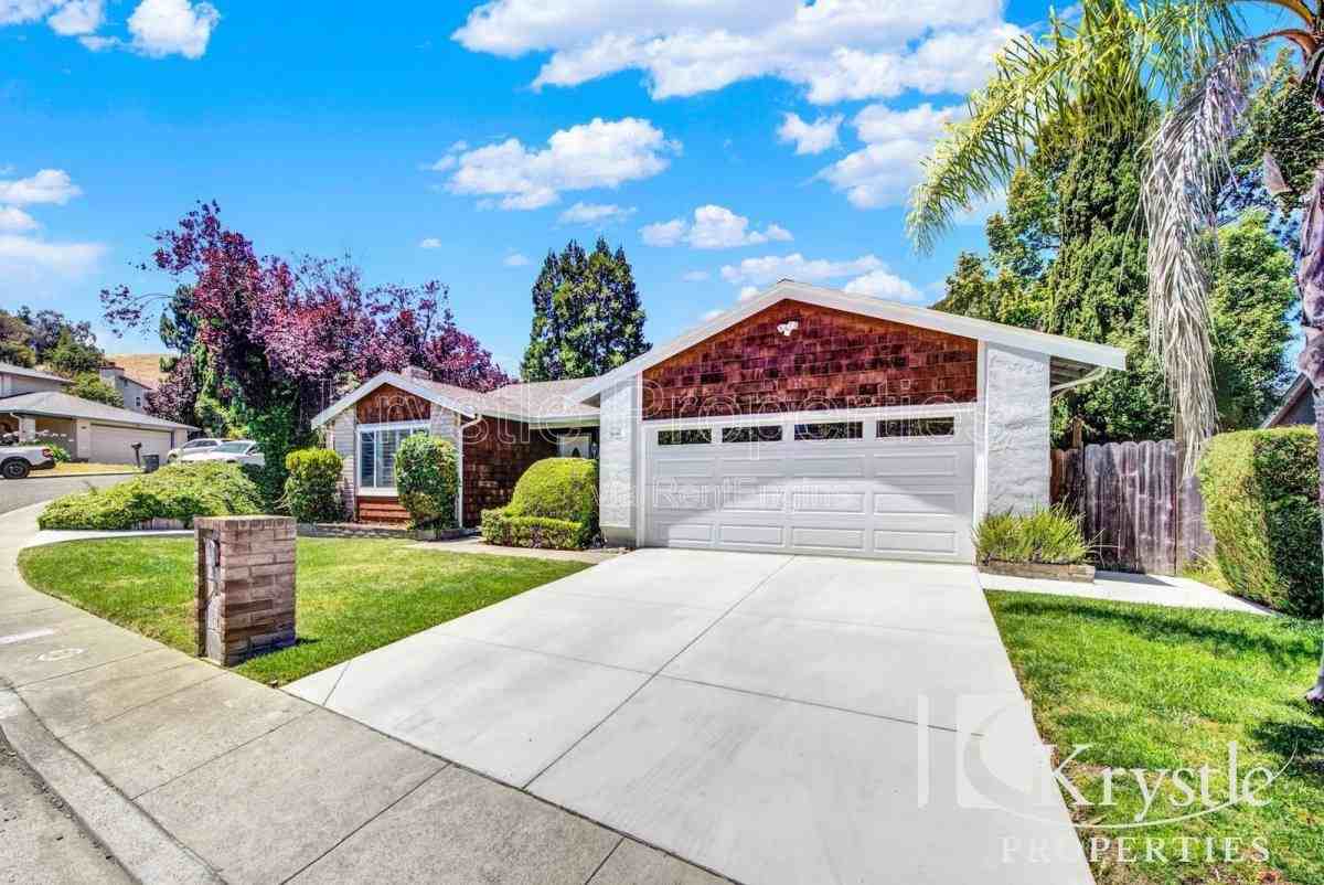 115 Daffodil Cir - Photo 3 of 10