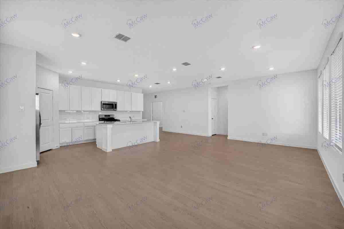 2008 Winnsboro Ave - Photo 3 of 10