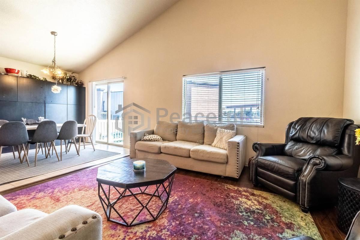2303 W 2150 N - Photo 4 of 10